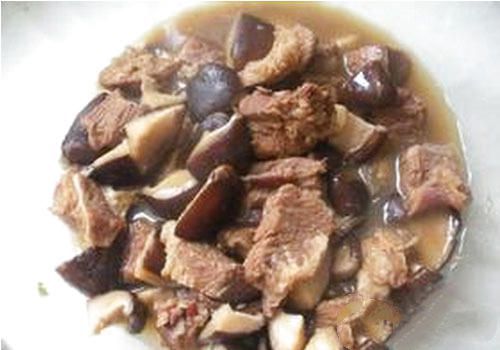 【美食攻略】自制猫咪香菇牛肉饭